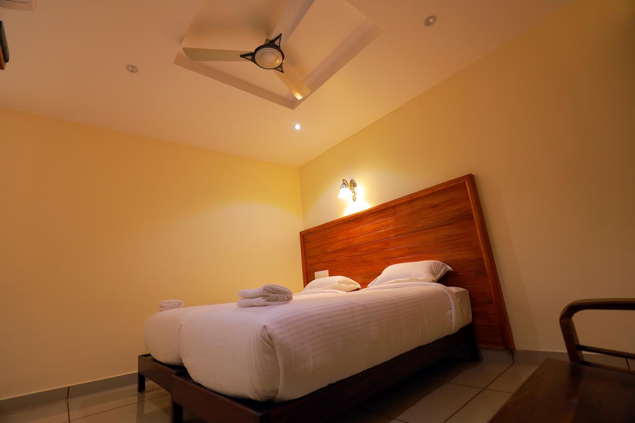 Roses Inn Fortkochi Екстериор снимка