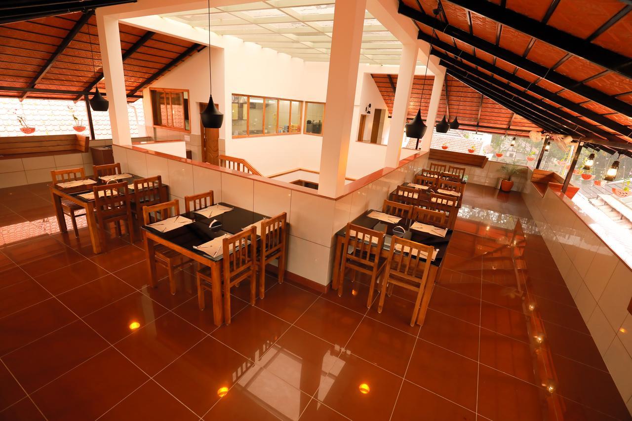 Roses Inn Fortkochi Екстериор снимка