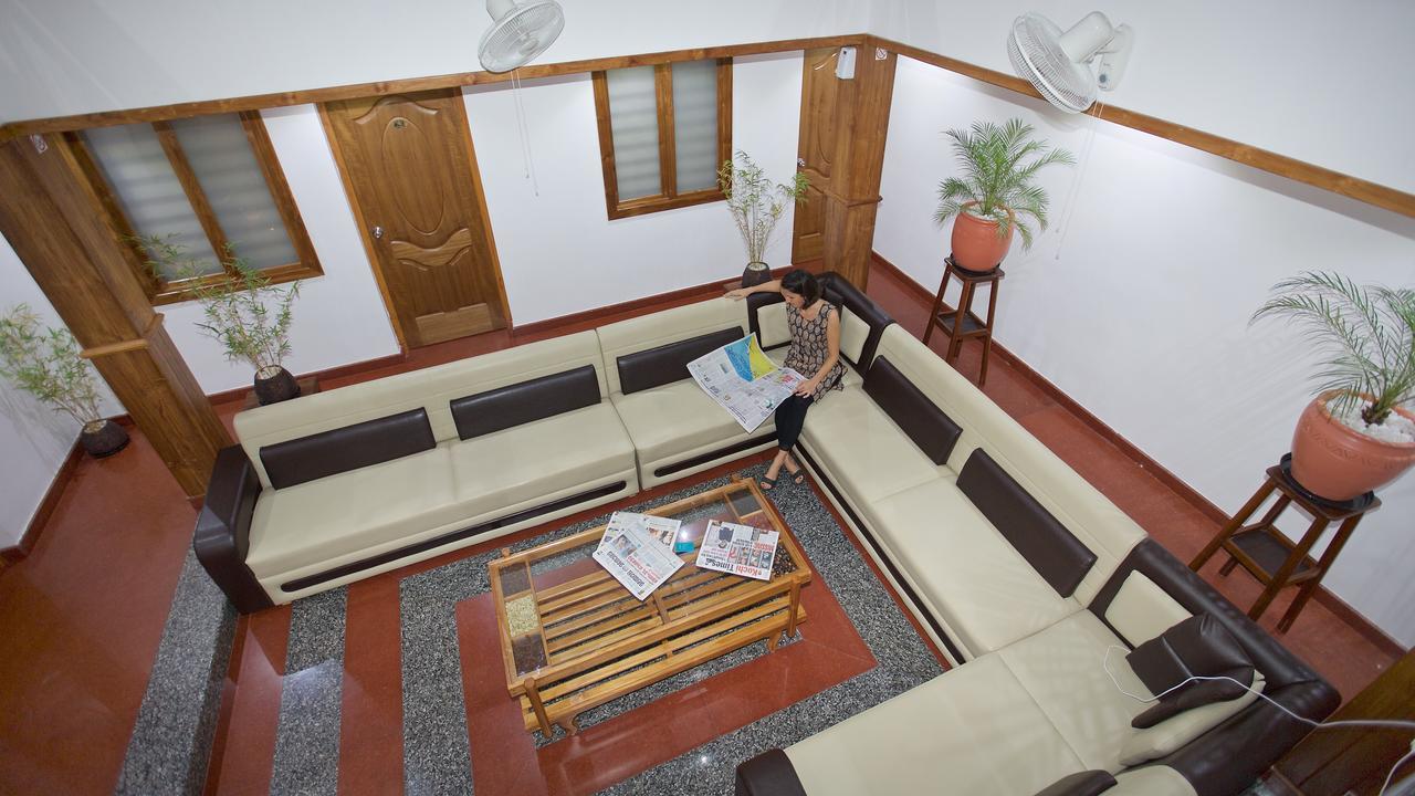 Roses Inn Fortkochi Екстериор снимка