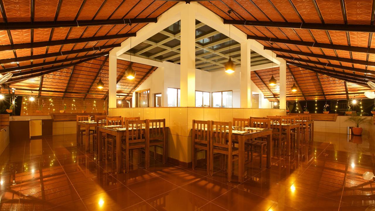 Roses Inn Fortkochi Екстериор снимка